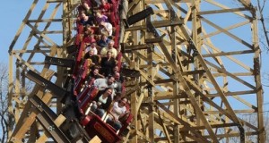 Drewniane roller coastery z inwersjami