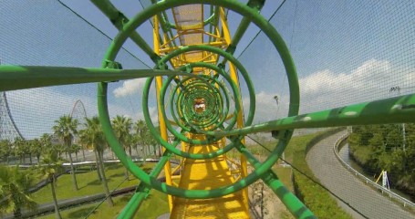 [WIDEO] Pipeline roller coaster, zipline coaster i inne nietypowe rodzaje roller coasterów