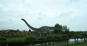 Wycieczka z dziećmi do parku dinozaurów w Łebie