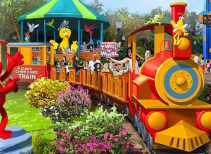 Elmo's Choo-Choo Train
